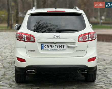 Білий Хендай Санта Фе, об'ємом двигуна 2.4 л та пробігом 98 тис. км за 13500 $, фото 9 на Automoto.ua