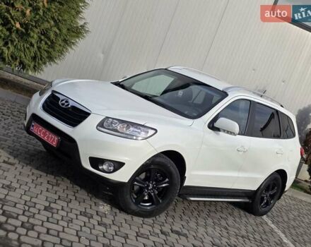 Белый Хендай Санта Фе, объемом двигателя 2.2 л и пробегом 211 тыс. км за 13850 $, фото 8 на Automoto.ua