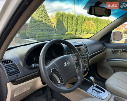 Хендай Санта Фе 2011 у Умани на Automoto.ua Білий Хендай Санта Фе, об'ємом двигуна 2.2 л та пробігом 147 тис. км за 14000 $, фото 29 на Automoto.ua