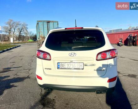 Белый Хендай Санта Фе, объемом двигателя 2.36 л и пробегом 148 тыс. км за 12500 $, фото 7 на Automoto.ua