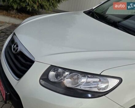 Белый Хендай Санта Фе, объемом двигателя 2.2 л и пробегом 211 тыс. км за 13850 $, фото 25 на Automoto.ua