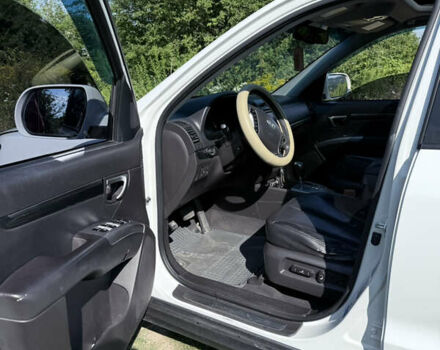 Хендай Санта Фе 2011 в Кременце на Automoto.ua Белый Хендай Санта Фе, объемом двигателя 2.2 л и пробегом 263 тыс. км за 12600 $, фото 13 на Automoto.ua