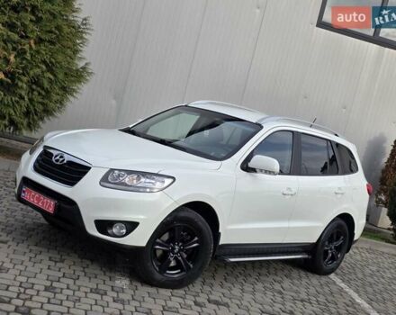 Белый Хендай Санта Фе, объемом двигателя 2.2 л и пробегом 211 тыс. км за 13850 $, фото 1 на Automoto.ua