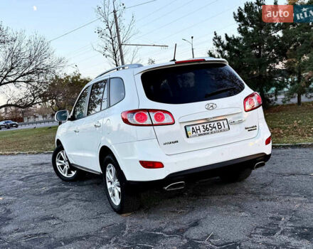 Белый Хендай Санта Фе, объемом двигателя 2.2 л и пробегом 67 тыс. км за 14999 $, фото 17 на Automoto.ua