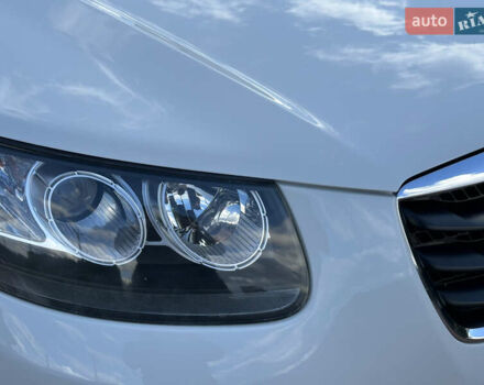 Хендай Санта Фе 2011 у Умани на Automoto.ua Білий Хендай Санта Фе, об'ємом двигуна 2.2 л та пробігом 147 тис. км за 14000 $, фото 7 на Automoto.ua