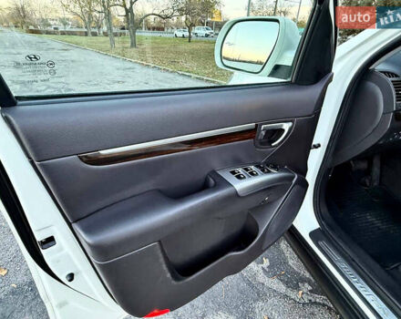 Белый Хендай Санта Фе, объемом двигателя 2.2 л и пробегом 67 тыс. км за 14999 $, фото 37 на Automoto.ua