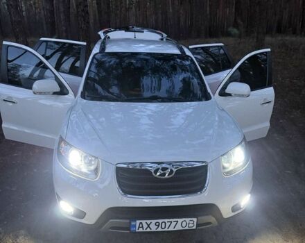 Белый Хендай Санта Фе, объемом двигателя 2.2 л и пробегом 240 тыс. км за 13500 $, фото 10 на Automoto.ua