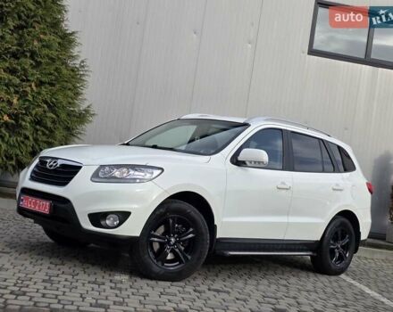 Белый Хендай Санта Фе, объемом двигателя 2.2 л и пробегом 211 тыс. км за 13850 $, фото 10 на Automoto.ua