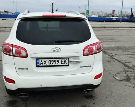 Белый Хендай Санта Фе, объемом двигателя 2.36 л и пробегом 230 тыс. км за 8600 $, фото 6 на Automoto.ua