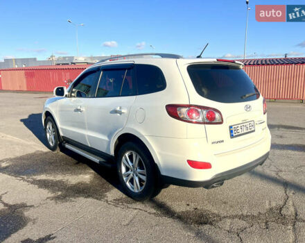 Белый Хендай Санта Фе, объемом двигателя 2.36 л и пробегом 148 тыс. км за 12500 $, фото 2 на Automoto.ua