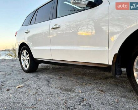 Белый Хендай Санта Фе, объемом двигателя 2.2 л и пробегом 67 тыс. км за 14999 $, фото 19 на Automoto.ua