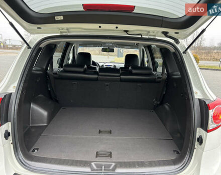 Білий Хендай Санта Фе, об'ємом двигуна 2.2 л та пробігом 183 тис. км за 13800 $, фото 39 на Automoto.ua