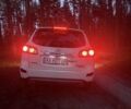 Белый Хендай Санта Фе, объемом двигателя 2.2 л и пробегом 240 тыс. км за 13500 $, фото 5 на Automoto.ua