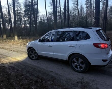 Белый Хендай Санта Фе, объемом двигателя 2.2 л и пробегом 240 тыс. км за 13500 $, фото 4 на Automoto.ua