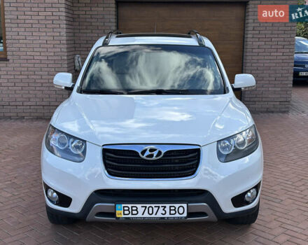 Хендай Санта Фе 2011 у Умани на Automoto.ua Білий Хендай Санта Фе, об'ємом двигуна 2.2 л та пробігом 147 тис. км за 14000 $, фото 4 на Automoto.ua