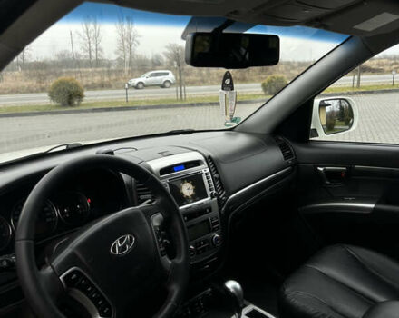 Білий Хендай Санта Фе, об'ємом двигуна 2.2 л та пробігом 183 тис. км за 13800 $, фото 73 на Automoto.ua