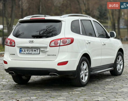 Білий Хендай Санта Фе, об'ємом двигуна 2.4 л та пробігом 98 тис. км за 13500 $, фото 10 на Automoto.ua