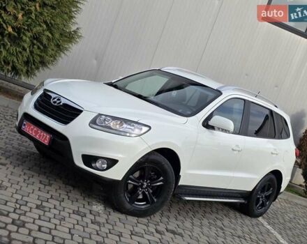 Белый Хендай Санта Фе, объемом двигателя 2.2 л и пробегом 211 тыс. км за 13850 $, фото 3 на Automoto.ua
