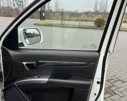 Білий Хендай Санта Фе, об'ємом двигуна 2.2 л та пробігом 183 тис. км за 13800 $, фото 85 на Automoto.ua