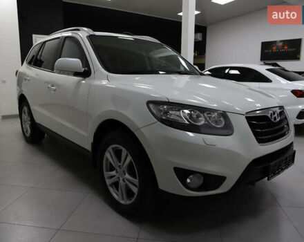 Белый Хендай Санта Фе, объемом двигателя 2.2 л и пробегом 245 тыс. км за 14900 $, фото 3 на Automoto.ua