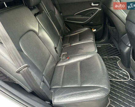 Білий Хендай Санта Фе, об'ємом двигуна 2 л та пробігом 209 тис. км за 14980 $, фото 16 на Automoto.ua