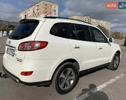 Белый Хендай Санта Фе, объемом двигателя 2.2 л и пробегом 173 тыс. км за 14500 $, фото 10 на Automoto.ua