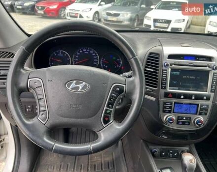 Хендай Санта Фе 2012 в Львове на Automoto.ua Белый Хендай Санта Фе, объемом двигателя 2.2 л и пробегом 218 тыс. км за 11590 $, фото 22 на Automoto.ua