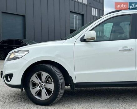 Хендай Санта Фе 2012 в Львове на Automoto.ua Белый Хендай Санта Фе, объемом двигателя 2.2 л и пробегом 218 тыс. км за 11590 $, фото 2 на Automoto.ua