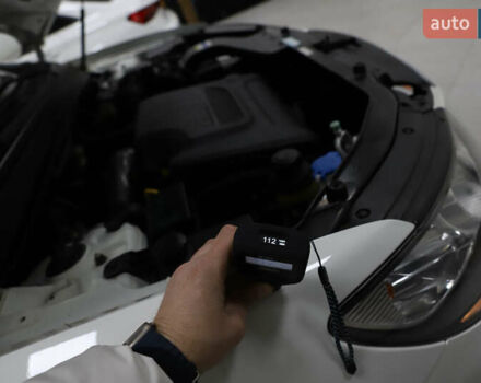 Белый Хендай Санта Фе, объемом двигателя 2.2 л и пробегом 245 тыс. км за 14900 $, фото 107 на Automoto.ua