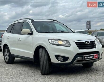 Хендай Санта Фе 2012 в Львове на Automoto.ua Белый Хендай Санта Фе, объемом двигателя 2.2 л и пробегом 218 тыс. км за 11590 $, фото 11 на Automoto.ua
