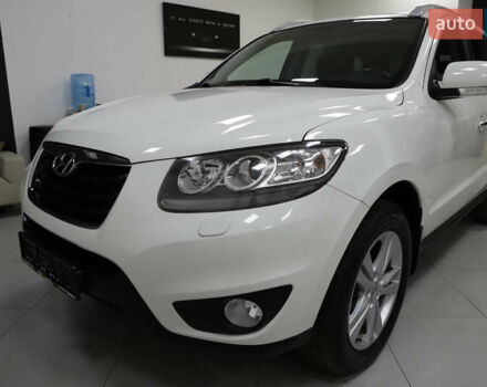 Белый Хендай Санта Фе, объемом двигателя 2.2 л и пробегом 245 тыс. км за 14900 $, фото 13 на Automoto.ua