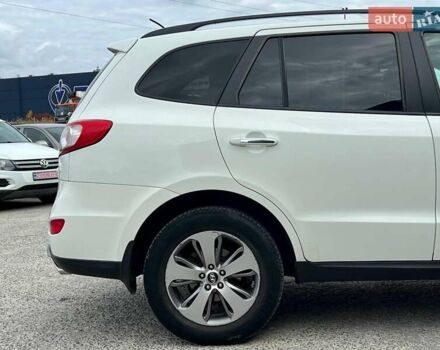 Хендай Санта Фе 2012 в Львове на Automoto.ua Белый Хендай Санта Фе, объемом двигателя 2.2 л и пробегом 218 тыс. км за 11590 $, фото 8 на Automoto.ua