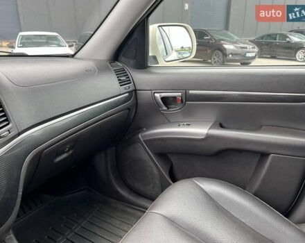 Хендай Санта Фе 2012 в Львове на Automoto.ua Белый Хендай Санта Фе, объемом двигателя 2.2 л и пробегом 218 тыс. км за 11590 $, фото 33 на Automoto.ua