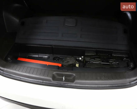 Белый Хендай Санта Фе, объемом двигателя 2.2 л и пробегом 245 тыс. км за 14900 $, фото 75 на Automoto.ua