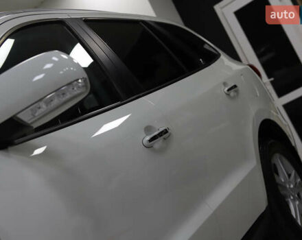 Белый Хендай Санта Фе, объемом двигателя 2.2 л и пробегом 245 тыс. км за 14900 $, фото 17 на Automoto.ua