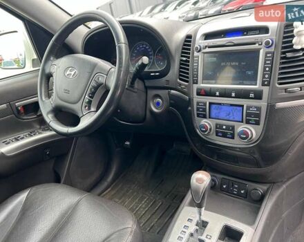 Хендай Санта Фе 2012 в Львове на Automoto.ua Белый Хендай Санта Фе, объемом двигателя 2.2 л и пробегом 218 тыс. км за 11590 $, фото 43 на Automoto.ua