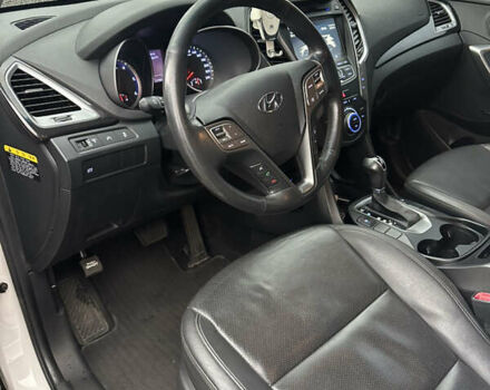 Белый Хендай Санта Фе, объемом двигателя 2.2 л и пробегом 120 тыс. км за 16500 $, фото 11 на Automoto.ua