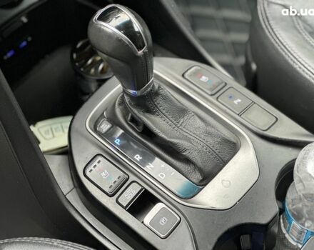 Білий Хендай Санта Фе, об'ємом двигуна 2 л та пробігом 209 тис. км за 14980 $, фото 23 на Automoto.ua