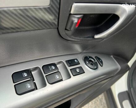 Хендай Санта Фе 2012 в Львове на Automoto.ua Белый Хендай Санта Фе, объемом двигателя 2.2 л и пробегом 218 тыс. км за 11590 $, фото 16 на Automoto.ua