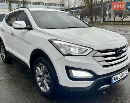 Белый Хендай Санта Фе, объемом двигателя 2.2 л и пробегом 120 тыс. км за 16500 $, фото 3 на Automoto.ua