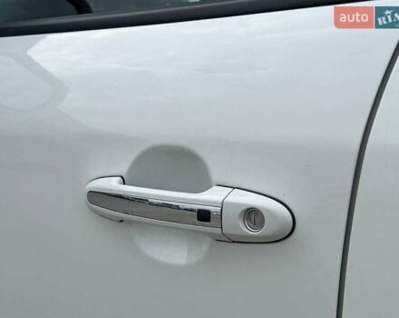 Хендай Санта Фе 2012 в Львове на Automoto.ua Белый Хендай Санта Фе, объемом двигателя 2.2 л и пробегом 218 тыс. км за 11590 $, фото 14 на Automoto.ua