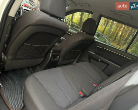 Белый Хендай Санта Фе, объемом двигателя 2.2 л и пробегом 218 тыс. км за 12450 $, фото 51 на Automoto.ua