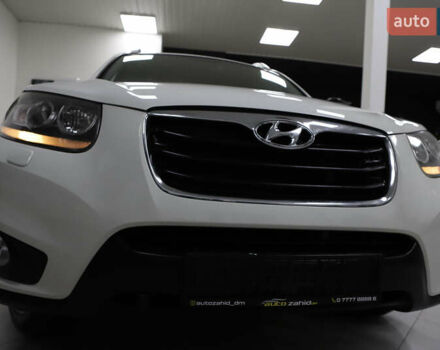 Белый Хендай Санта Фе, объемом двигателя 2.2 л и пробегом 245 тыс. км за 14900 $, фото 26 на Automoto.ua