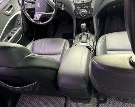 Белый Хендай Санта Фе, объемом двигателя 2 л и пробегом 255 тыс. км за 16000 $, фото 9 на Automoto.ua