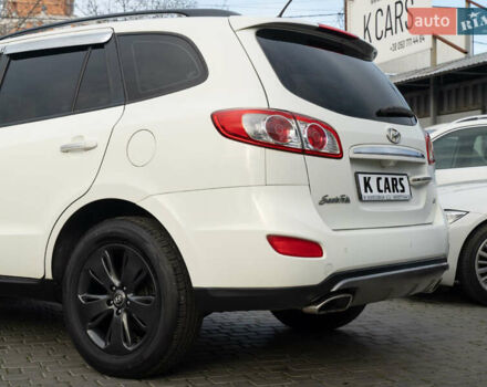 Білий Хендай Санта Фе, об'ємом двигуна 2 л та пробігом 174 тис. км за 13600 $, фото 4 на Automoto.ua