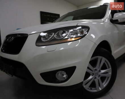 Белый Хендай Санта Фе, объемом двигателя 2.2 л и пробегом 245 тыс. км за 14900 $, фото 11 на Automoto.ua