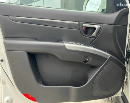 Хендай Санта Фе 2012 в Львове на Automoto.ua Белый Хендай Санта Фе, объемом двигателя 2.2 л и пробегом 218 тыс. км за 11590 $, фото 15 на Automoto.ua