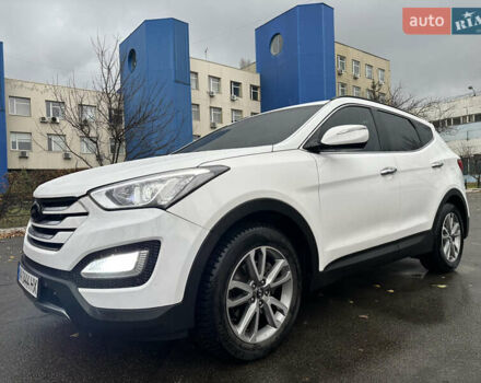 Белый Хендай Санта Фе, объемом двигателя 2.2 л и пробегом 120 тыс. км за 16500 $, фото 1 на Automoto.ua