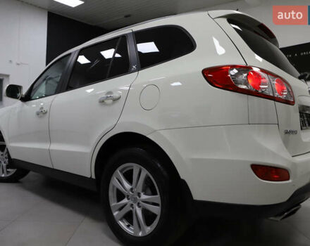 Белый Хендай Санта Фе, объемом двигателя 2.2 л и пробегом 245 тыс. км за 14900 $, фото 35 на Automoto.ua