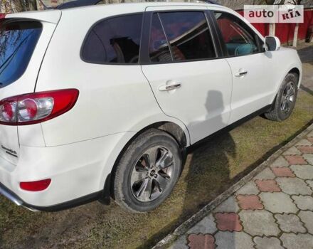 Білий Хендай Санта Фе, об'ємом двигуна 2.2 л та пробігом 251 тис. км за 13600 $, фото 12 на Automoto.ua